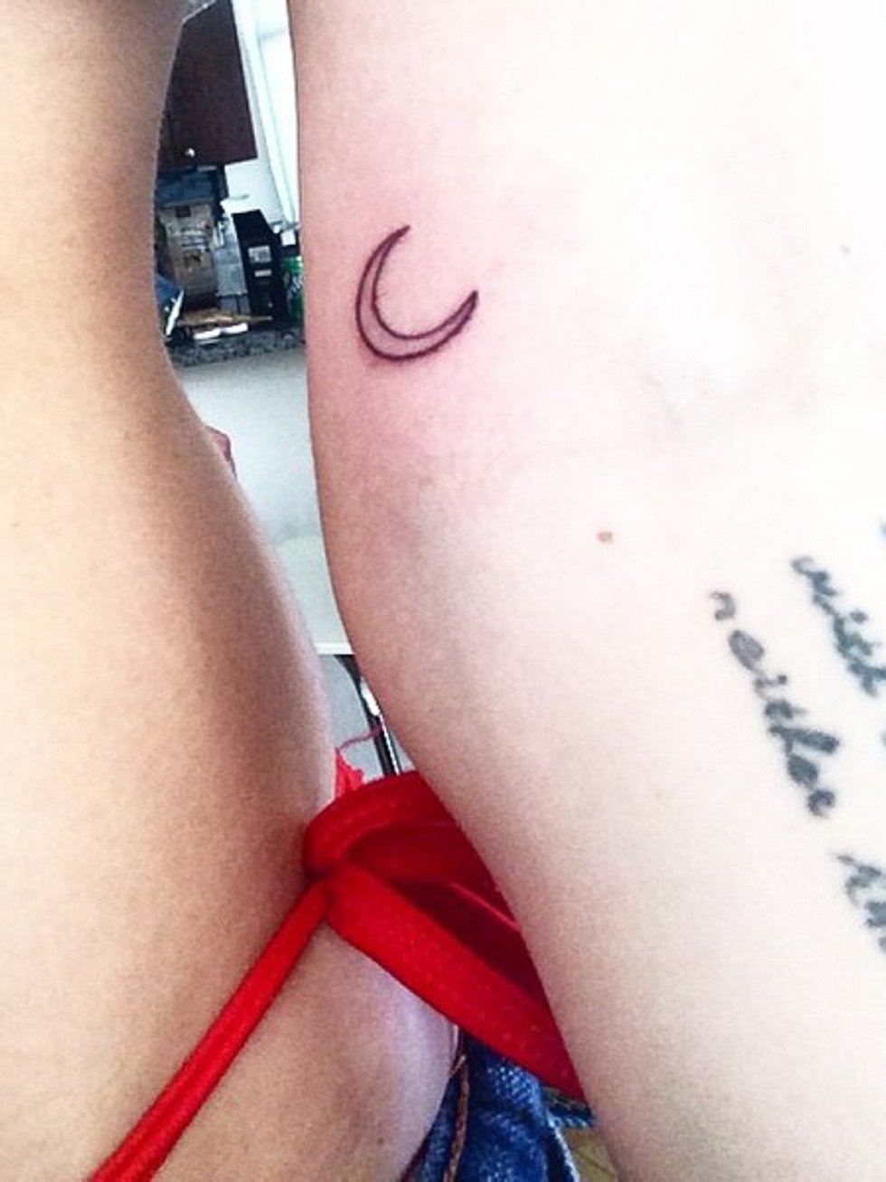 Miley Cyrus Tattoos Und Ihre Bedeutungen Wunderweib