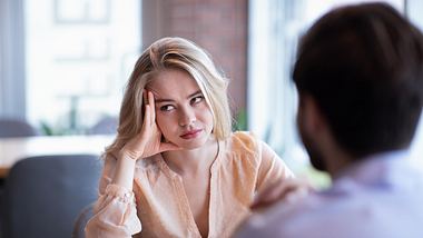 10 Dinge, die Frauen in einer Langzeitbeziehung nicht hören wollen - Foto: iStock/Prostock-Studio
