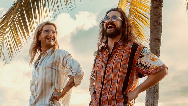 Bill und Tom Kaulitz bei den Dreharbeiten zur Netflix-Serie Kaulitz & Kaulitz - Foto: Netflix