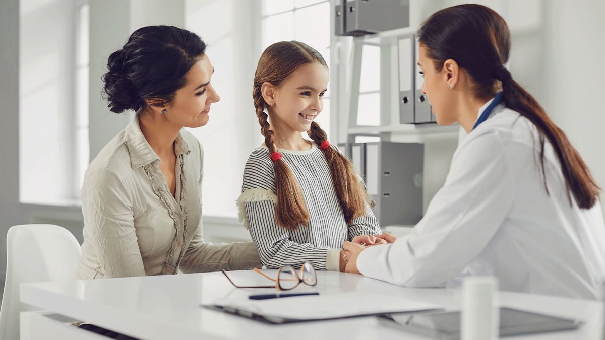 Sprich mit der Ärztin deines Kindes über das Thema HPV. 