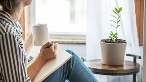 7 Ideen für eine heilsame Morgenroutine, die dein seelisches Gleichgewicht stärkt - Foto: MundusImages/iStock
