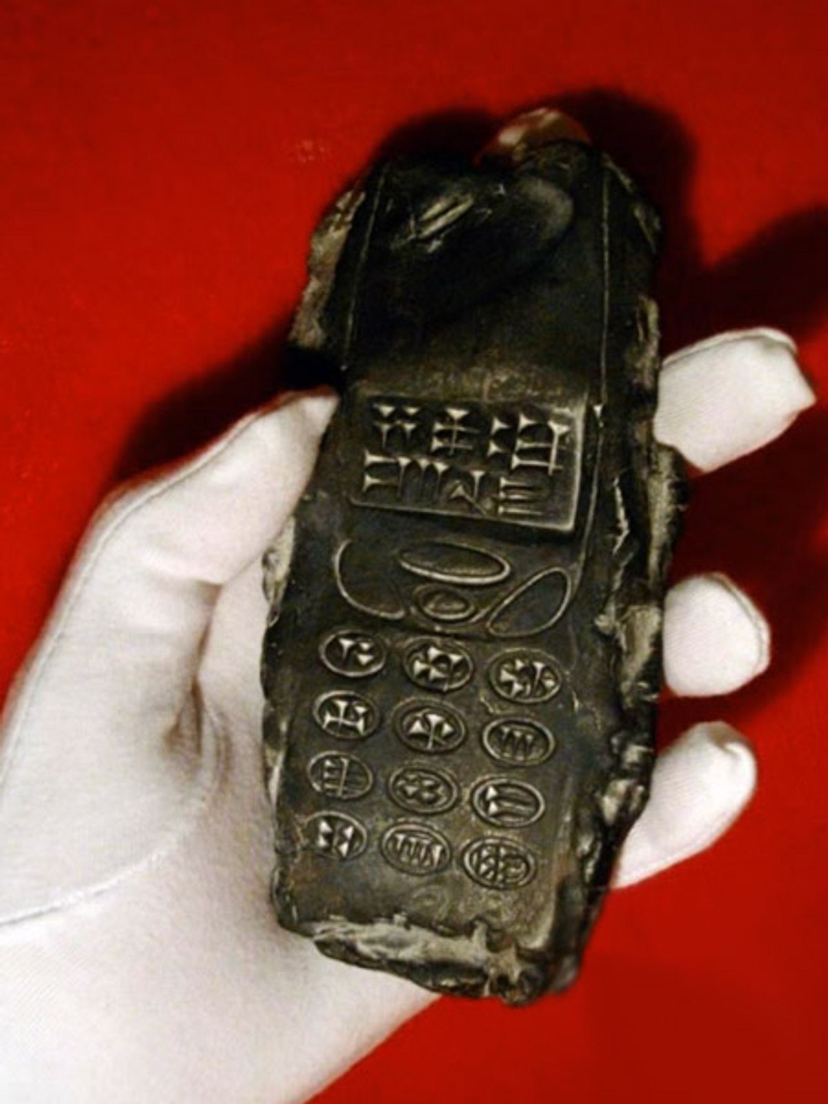 800 jahre alien handy