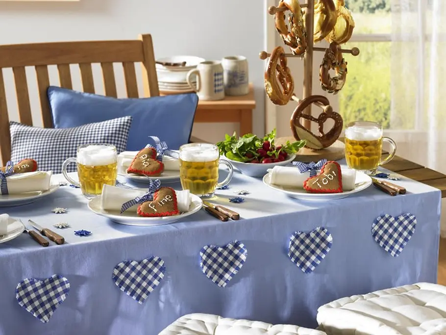 950999 oktoberfest serviettendeko tischdecke_800x600