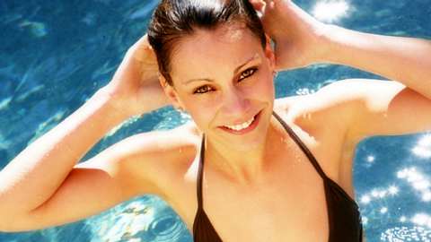 abnehmen schwimmen - Foto: iStock