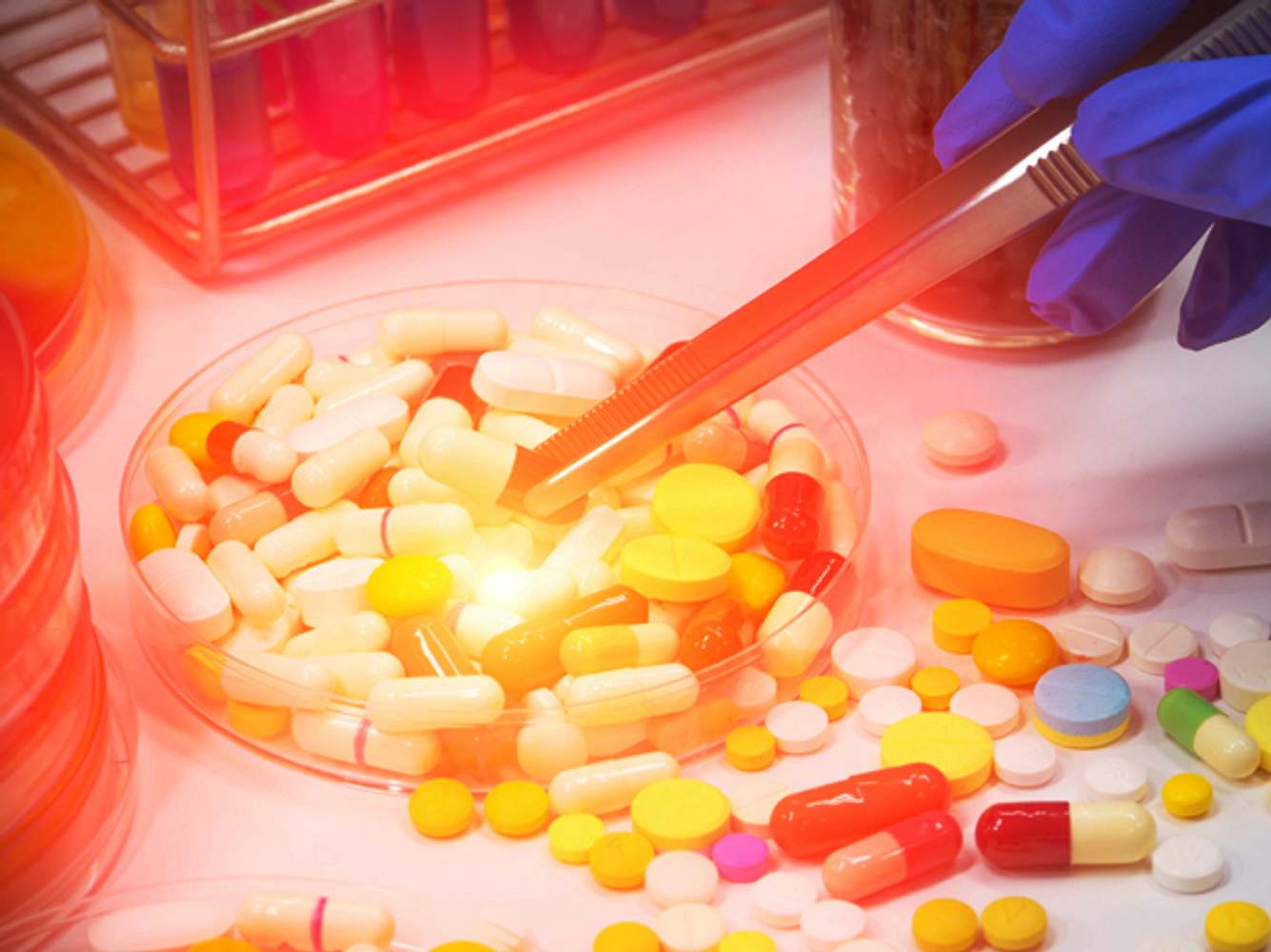 In Abnehmpillen sind illegale Substanzen enthalten In Abnehmpillen sind illegale Substanzen enthalten
