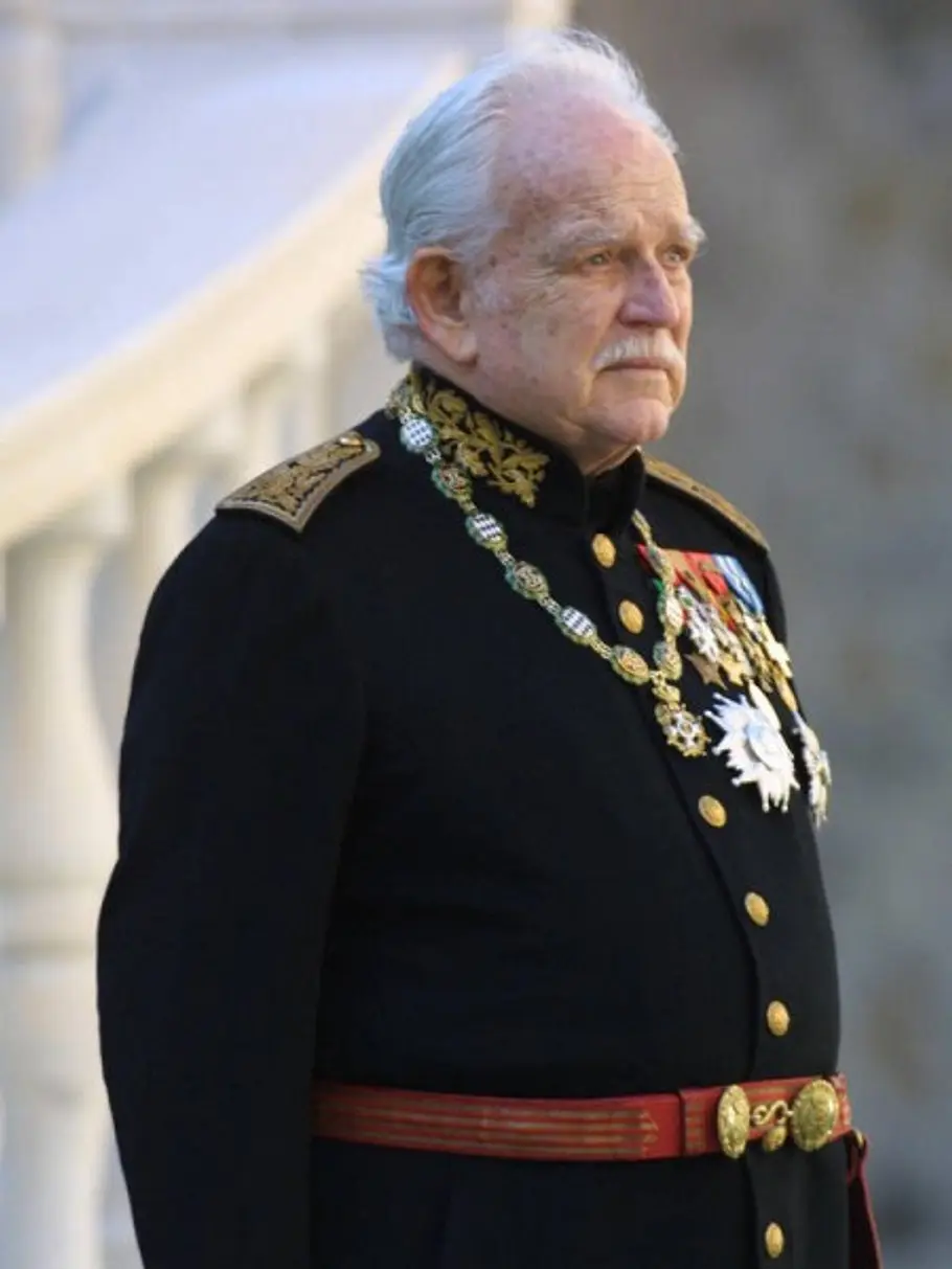 2000: Der Fürst adel monaco0_450x600