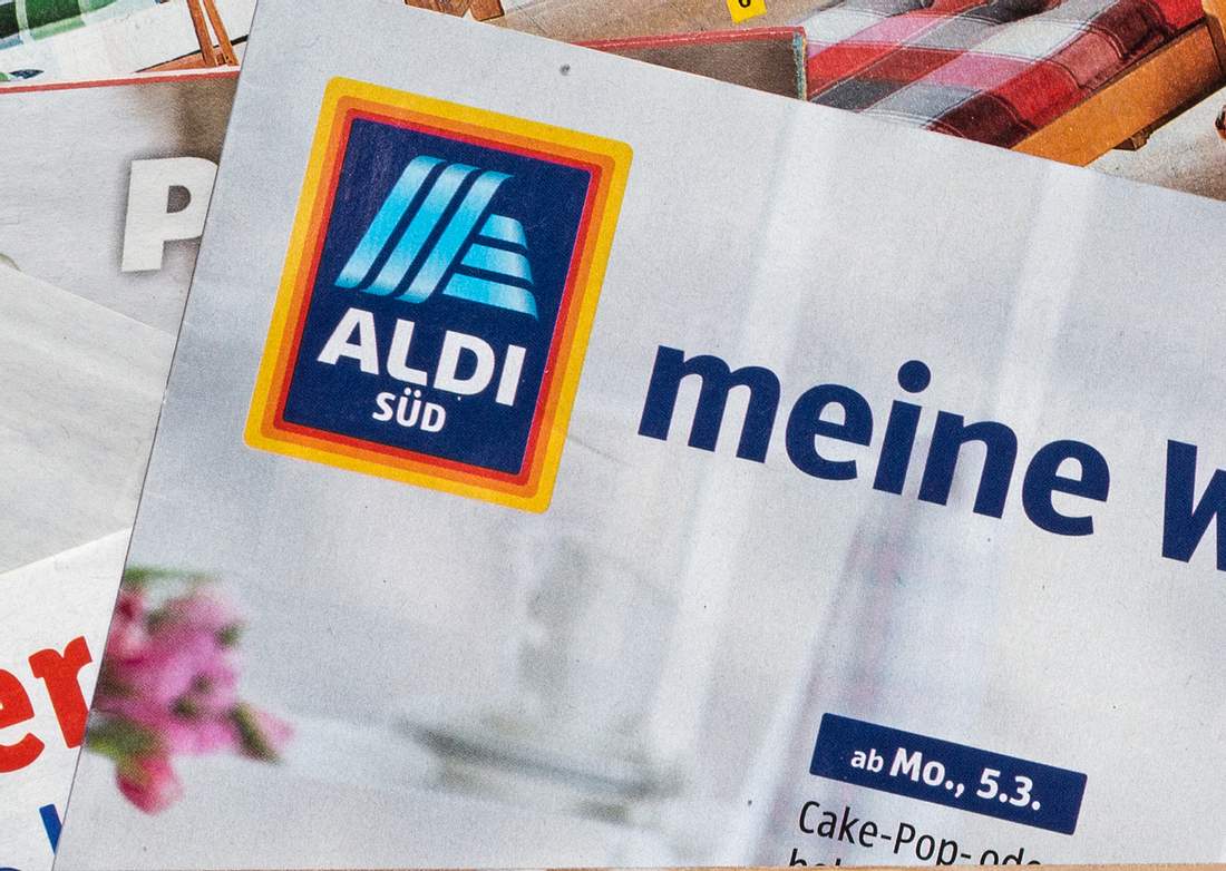 Gibt's bald nur noch digital: Den Prospekt von Aldi Süd. (Themenbild) Gibt's bald nur noch digital: Den Prospekt von Aldi Süd. (Themenbild)
