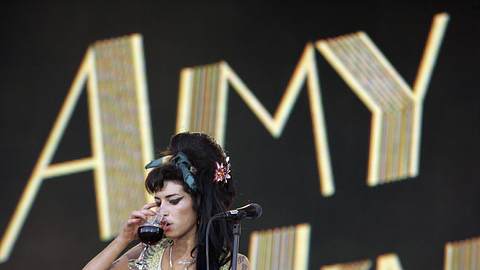 Amy Winehouse wollte adoptieren - Foto: IMAGO / Paulo Amorim