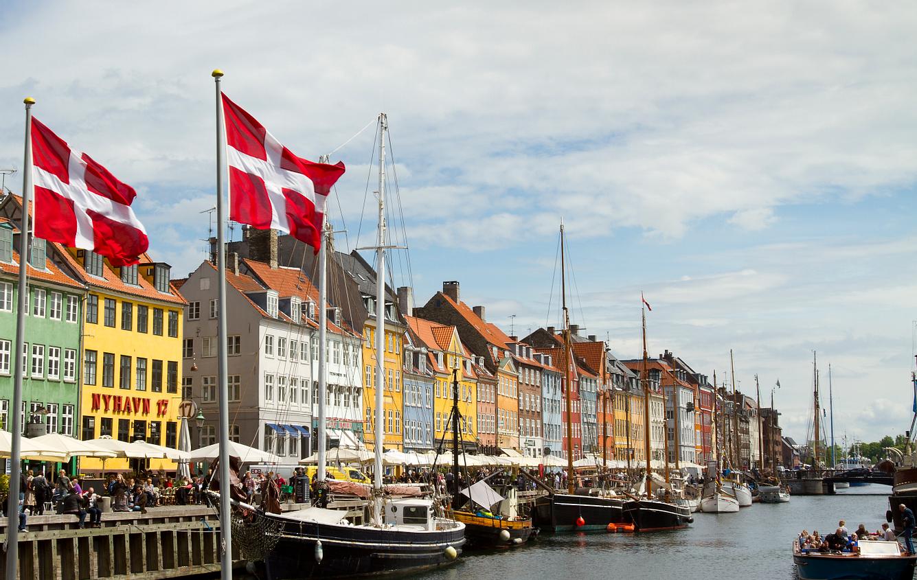 Ab Sommer verkehren die Züge zwischen Hamburg und Dänemark alle zwei Stunden - so kommst du schnell nach Kopenhagen (Bild) oder Aarhus. Ab Sommer verkehren die Züge zwischen Hamburg und Dänemark alle zwei Stunden - so kommst du schnell nach Kopenhagen (Bild) oder Aarhus.