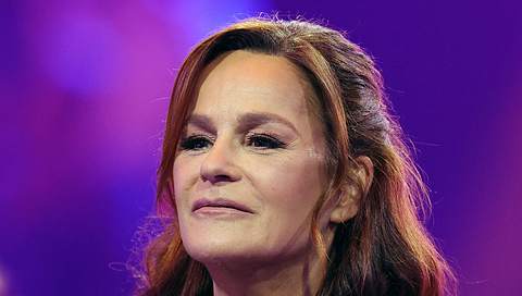 Andrea Berg wird von einem jüngeren Mann umschwärmt – sorgt das jetzt für Ehe-Zoff? - Foto: IMAGO / Bildagentur Monn