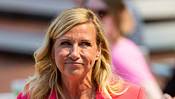 Andrea Kiewel im rosa Outfit - Foto: IMAGO / Eibner