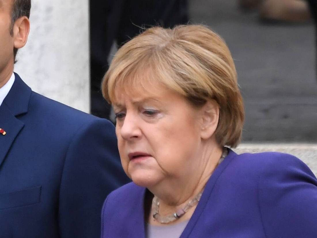 Angela Merkel Angela Merkel steht ein neuer Lebensabschnitt bevor. Warum sie jetzt zur Altkleidersammlung geht...
