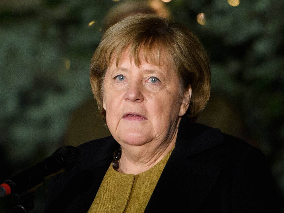 Betrügt Joachim Sauer Angela Merkel? Schockierende Bilder belegen die Affäre...