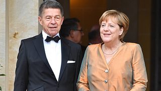 Angela Merkel & ihr Joachim: Plötzlich sind da wieder Gefühle! - Foto: IMAGO / Sven Simon