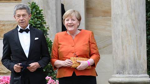 Angela Merkel & ihr Joachim: Sie fliegen wieder aufeinander! - Foto: IMAGO / IPA Photo