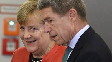 Angela Merkel & Joachim Sauer: Geheimer Liebesplan - Tritt sie auch 2021 an? - Foto: imago images / POP-EYE