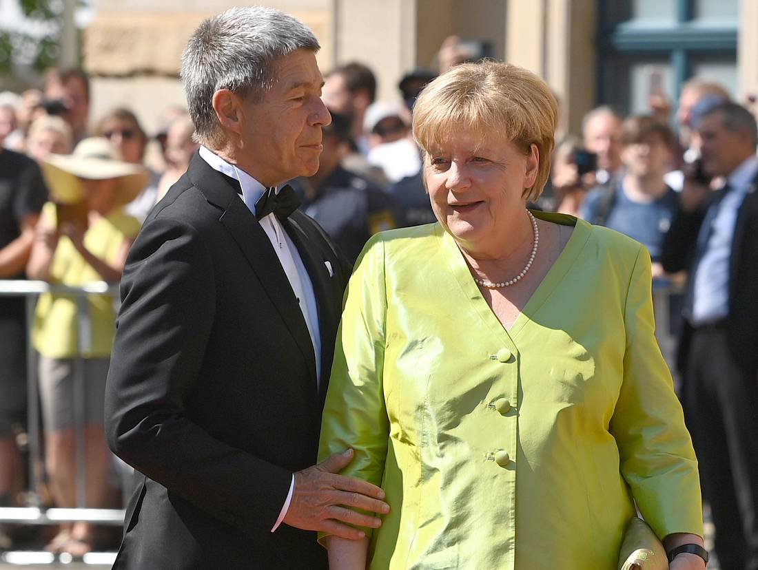 Unlängst spielten sich zwischen Angela Merkel und Joachim Sauer überraschend romantische Szenen ab...