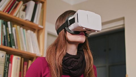 Angststörung: Therapie durch Virtual Reality - Foto: iStock/mputsylo