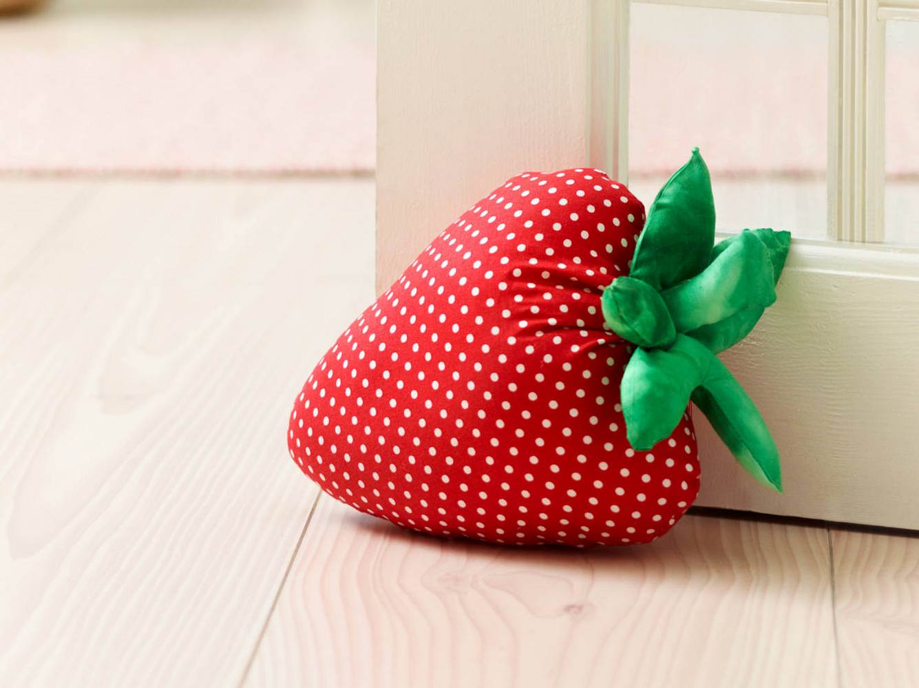 Erdbeere als Türstopper