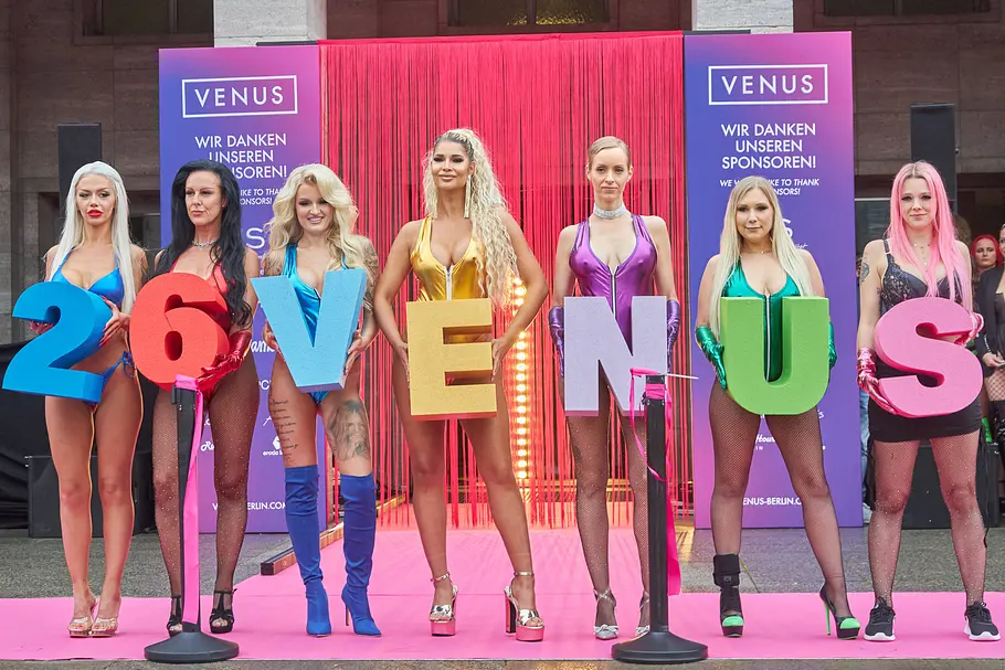 Anne Wünsche bei der Eröffnung der Erotikmesse Venus