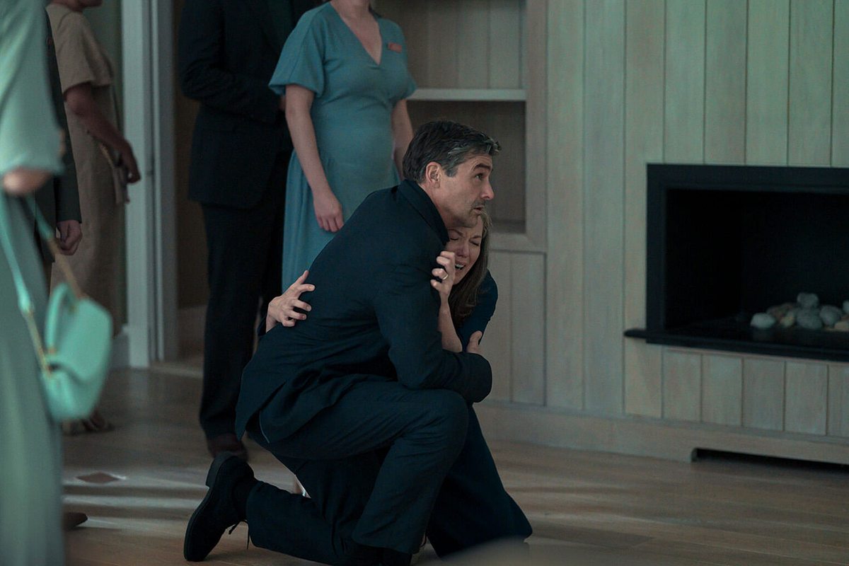 Kyle Chandler und Diane Lane Kyle Chandler und Diane Lane im Thriller „Anniversary“.