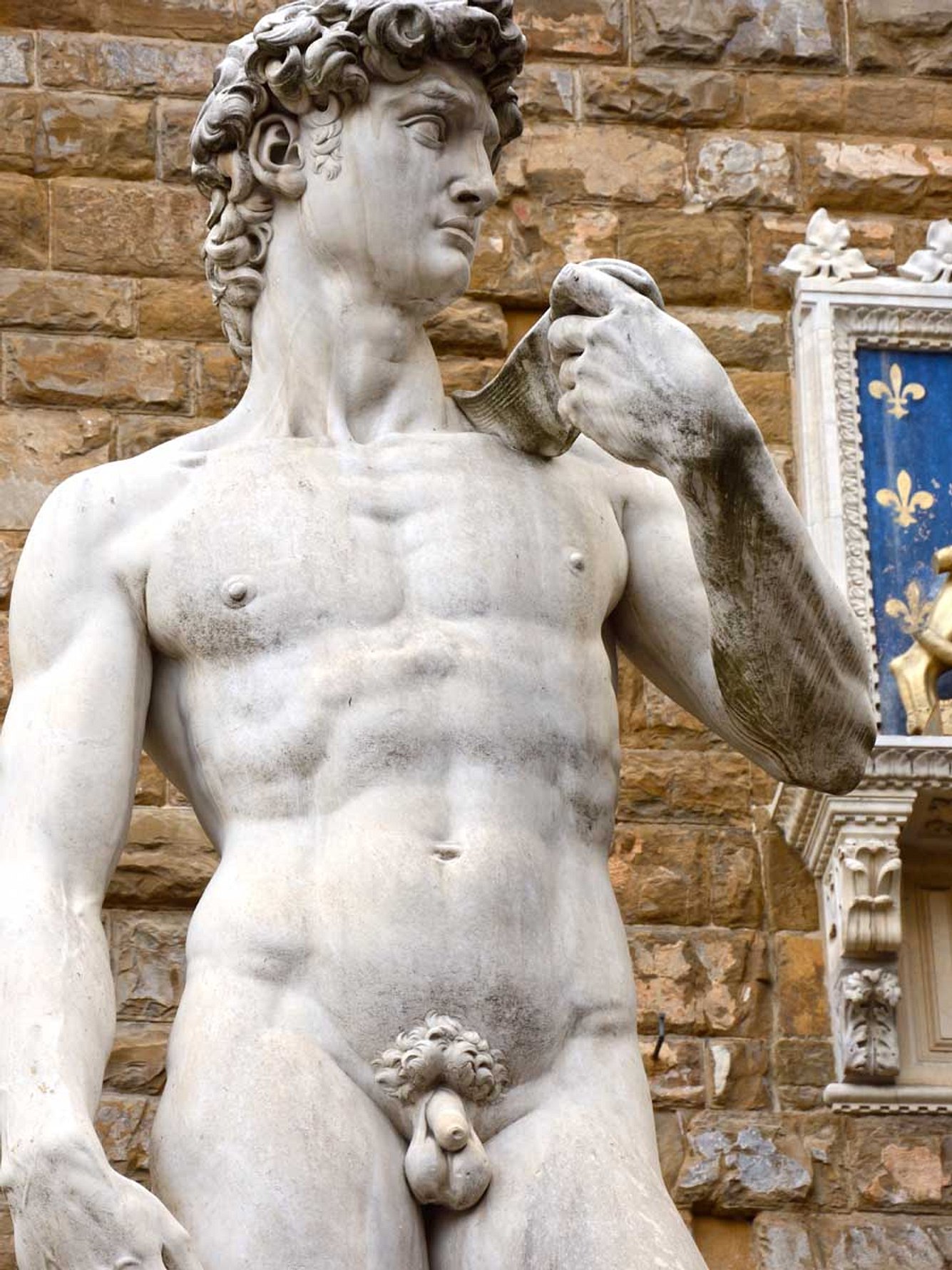 antike statuen kleiner penis