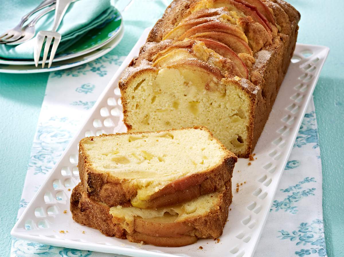 Apfel im Kuchen zum ersten Geburtstag