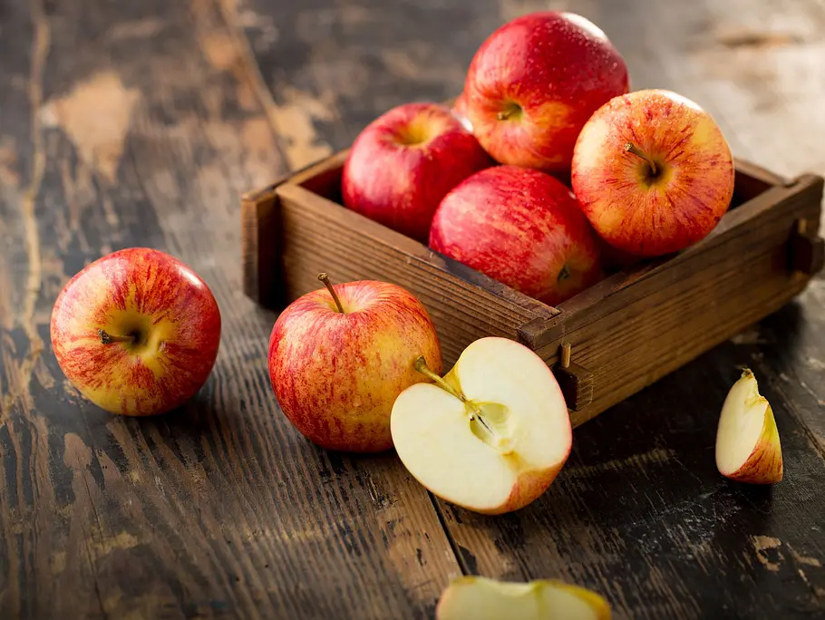 6. Äpfel Ein Apfel zwischendurch - und der Hunger ist gegessen