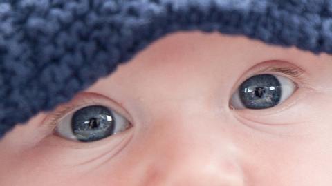 Die Augenfalte verrät mehr über dein Kind als du denkst - Foto: Istock