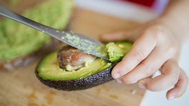 Warum du wohl zur Avocado-Generation gehörst und was das für dich bedeutet - Foto: Kanel Bulle/iStock