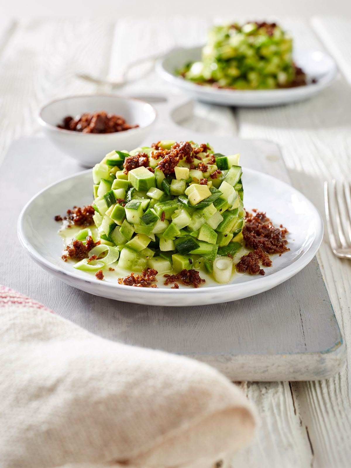 Avocado-Gurken-Tatar: Low Carb Frühstück zum Mitnehmen