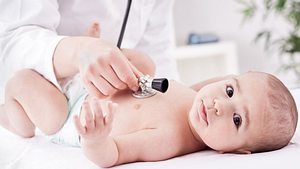 Ob Husten, Akne, oder Bauchweh - hier verraten erfahrene Mütter ihre besten Hausmittel für kranke Babys. - Foto: iStock