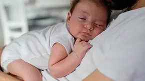Kuscheln beeinflusst DNA von Kindern - Foto: iStock Kuscheln beeinflusst DNA von Kindern - Foto: iStock