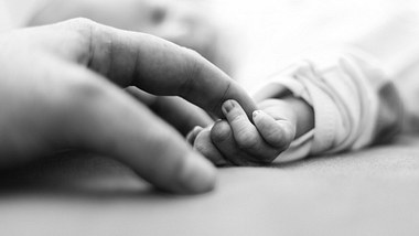 Anenzephalie: Baby Teddy lebte nur 100 Minuten - und starb als kleiner Held - Foto: iStock