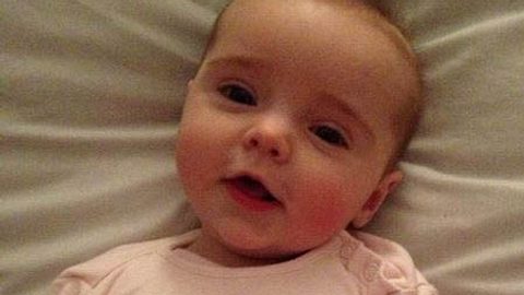 baby zehn minuten tot - Foto: Facebook / Amy Fynn