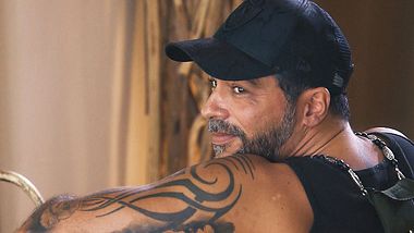 Was steckt hinter Aurelios Nacktfoto? - Foto: TVNOW