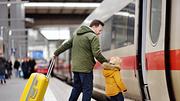 Die Bahn wird wieder bestreikt. (Themenbild) - Foto: SbytovaMN/iStock