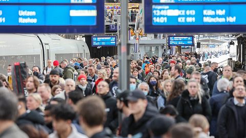 Bahnstreik - Foto: IMAGO / Nikito