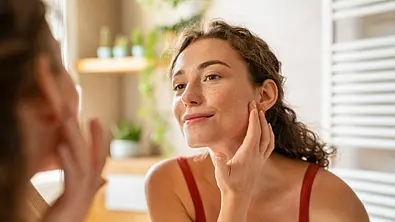bakuchiol serum - Foto: iStock/Ridofranz