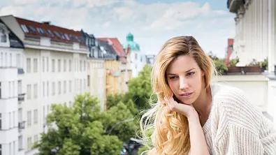 balkon gestalten stadt - Foto: © Amir Kaljikovic - Fotolia.com