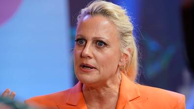 Barbara Schöneberger gesteht in ihrem Podcast einen totalen Ausraster und berichtet von den unangenehmen Folgen. - Foto: IMAGO / Political-Moments
