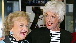 Die „Golden Girls“ zogen uns alle in ihren Bann: So waren Bea Arthur und Betty White im wahren Leben! - Foto: IMAGO / UPI Photo