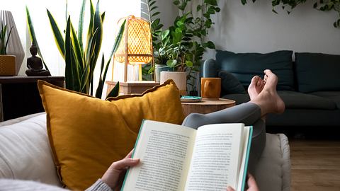 Die besten Bücher aller Zeiten lesen - Foto: istock/Daniel de la Hoz