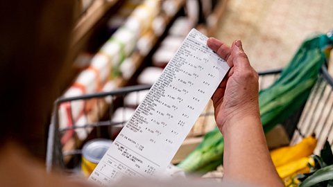 Falsche Supermarkt-Rechnungen: Auf diese neue Betrugsmasche müssen Kunden ganz besonders achten! - Foto: andresr/iStock (Themenbild)