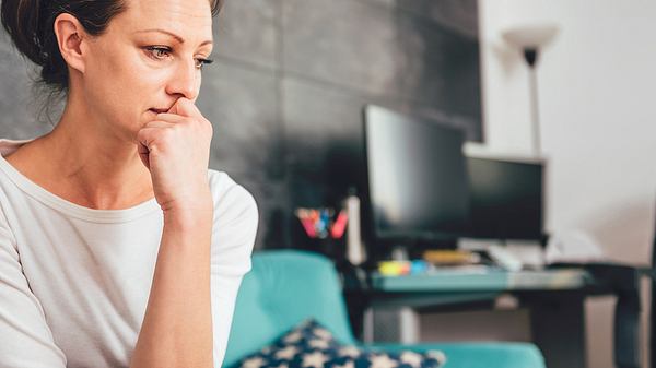 Wenn eine Beziehung uns unglücklich macht, laufen wir Gefahr, depressiv zu werden. - Foto: iStock