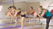 Bikram Yoga im Test: So fühlt sich Hot Yoga wirklich an - Foto: iStock/ Eva-Katalin