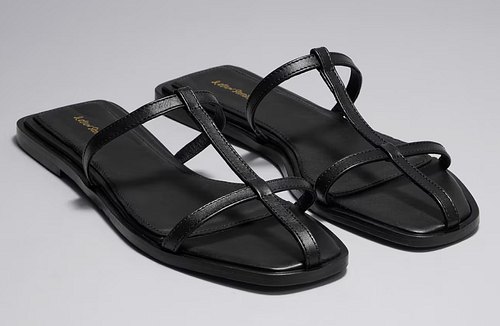 Sandalen mit Lederriemen