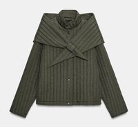 Steppjacke mit abnehmbarem Schal