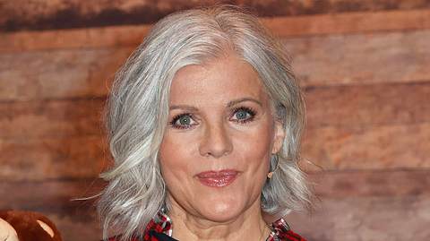 Diese Beichte von Birgit Schrowange lässt tief blicken... - Foto: IMAGO / Future Image