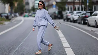 Model trägt Birkenstock - Foto: Jeremy Moeller/Getty Images